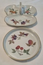 Royal Worcester Evesham Gold Flan Quiche Dish And Evesham Dish With Handle