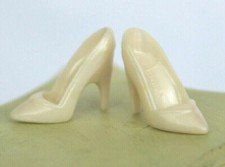 Barbie Crema Pico Tacón Alto Zapatos Blanco Perla Muñeca Accesorio Bombas Stilleto