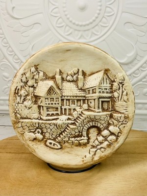 Vintage Country Village Wall Plaque Plate 3D Relief Cottage Scene 8''