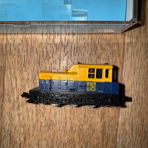 Vtg. N Scale Atlas 2161 Santa FE WDT Switcher #332 - Picture 2 of 7