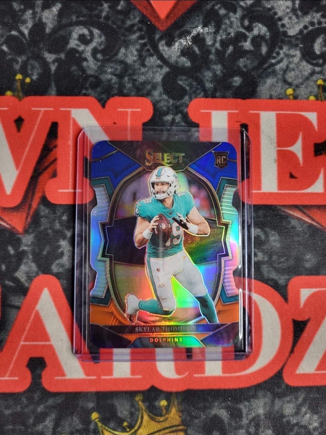2022 Select - Concourse Skylar Thompson #96 Blue & Orange Prizm Die-Cut /35