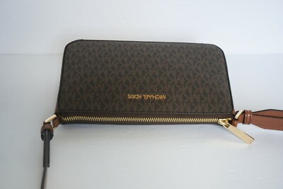 MICHAEL KORS JET SET SMALL CROSSBODY BAG WITH TECH ATTACHED MK  