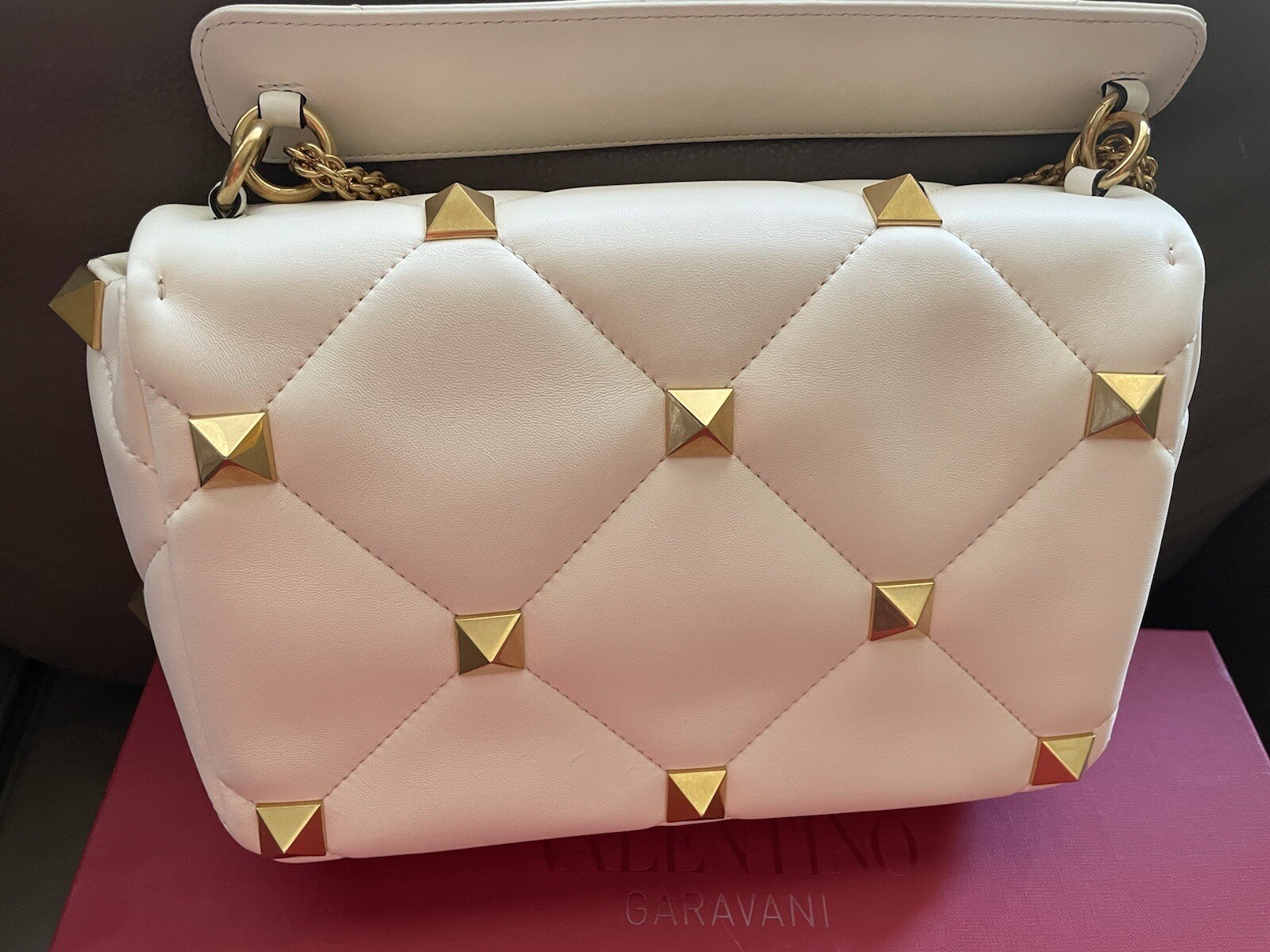 NEW! Valentino Garavani Medium Rockstud Spike shoulder bag! image 9