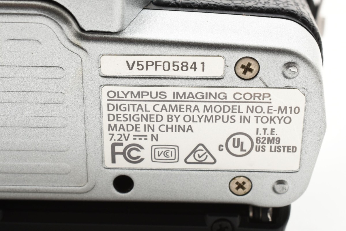 OLYMPUS OM-D E-M10 16.1MP Digital Camera Silver Body Only