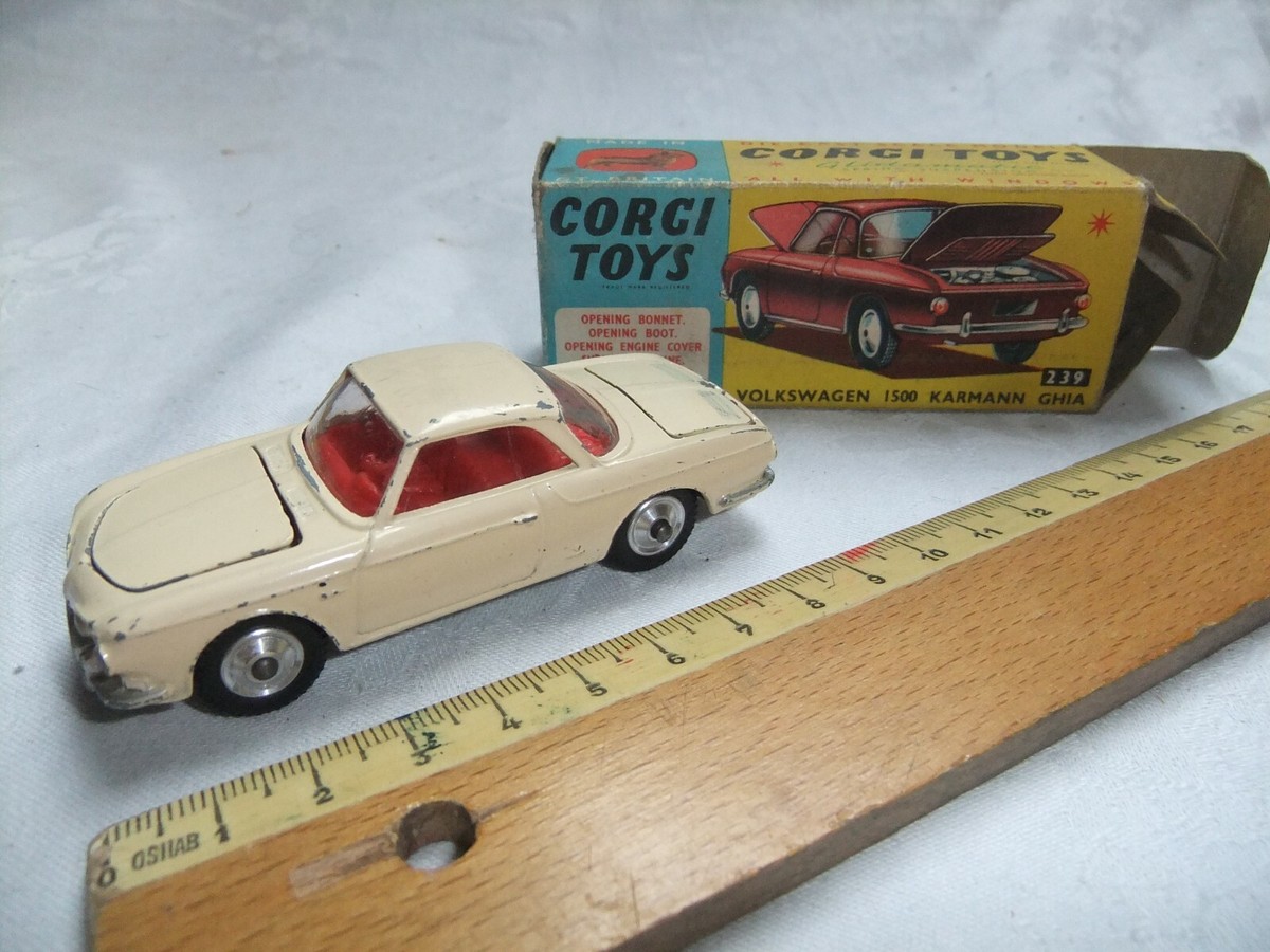 Corgi Toys 239 – Volkswagen 1500 Karmann Ghia – Échelle 1/43 – Angleterre – Avec Boîte