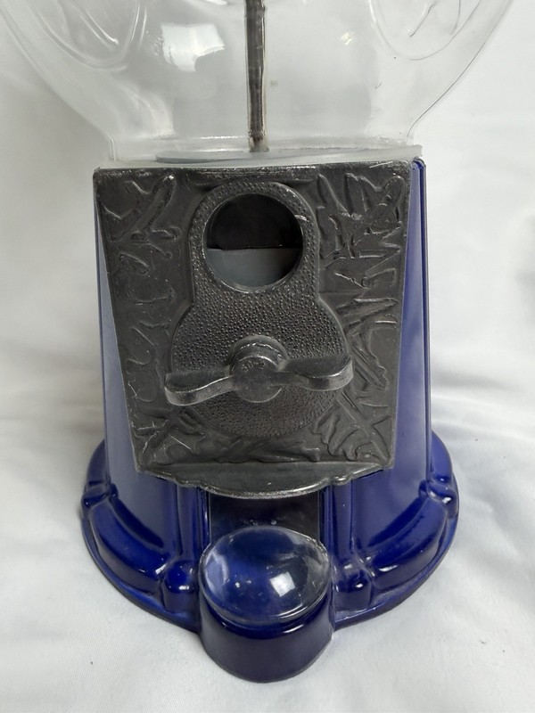 2000 Pilsbury Doughboy Gumball Machine. Good Condition. Blue ColorCandy Machine