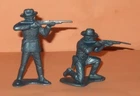 LOT#1 .. 2 Orig. Old Marx 60mm 7th Cavalry Soldiers to Fort Apache Playset etc