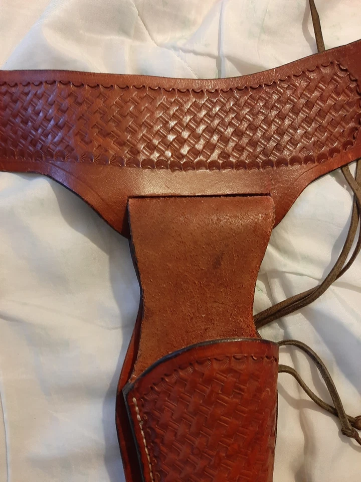 HOLSTER WESTERN en cuir "CLINT EASTWOOD" vide "EMPTY" - Photo 4/4