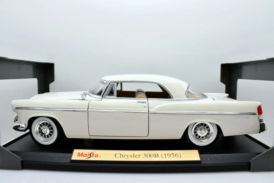 Modellini auto americane scala 1:18 Chrysler 300B diecast modellismo statico car - Immagine 3 di 4