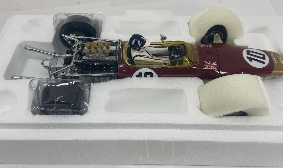 Nuevo en caja Quartzo 1:18 Edición Limitada Lotus 49 #10 Graham Hill 1968 Ganador del Gran Premio de España Foto 2 de 4