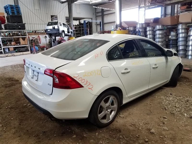 Volvo V60 2015-2018 pasajero eje delantero derecho nudillo OEM Foto 3 de 4