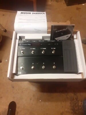 Native Instruments RigKontrol3 (Rig Kontrol 3 für GuitarRig), schwarz