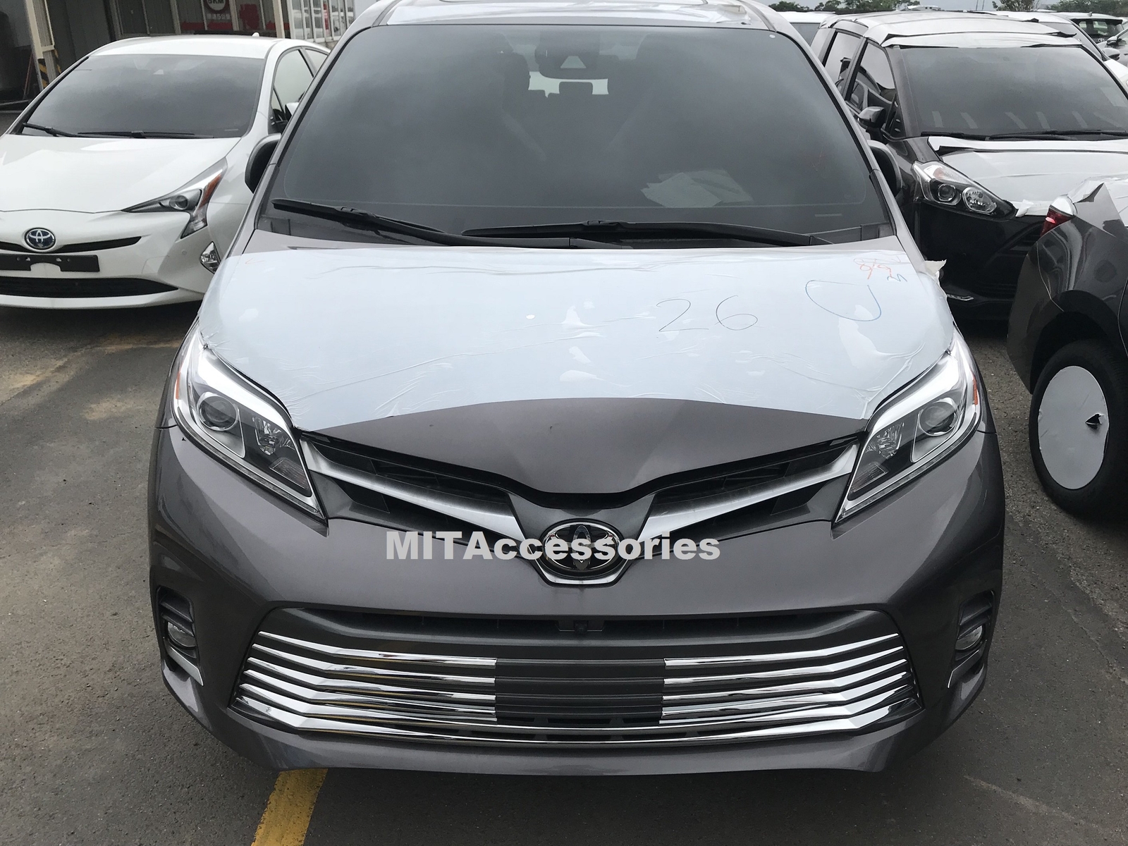 MITAccessories Front Grille Chrome Cover Trim For Toyota Sienna 2011–2017 – ABS, Taiwan Made