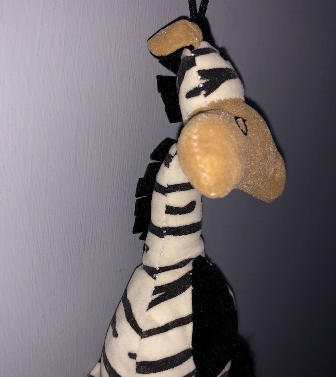 Jellycat “I am Dingly Dangly Zoe Zebra” Super Rare Soft Plush Toy