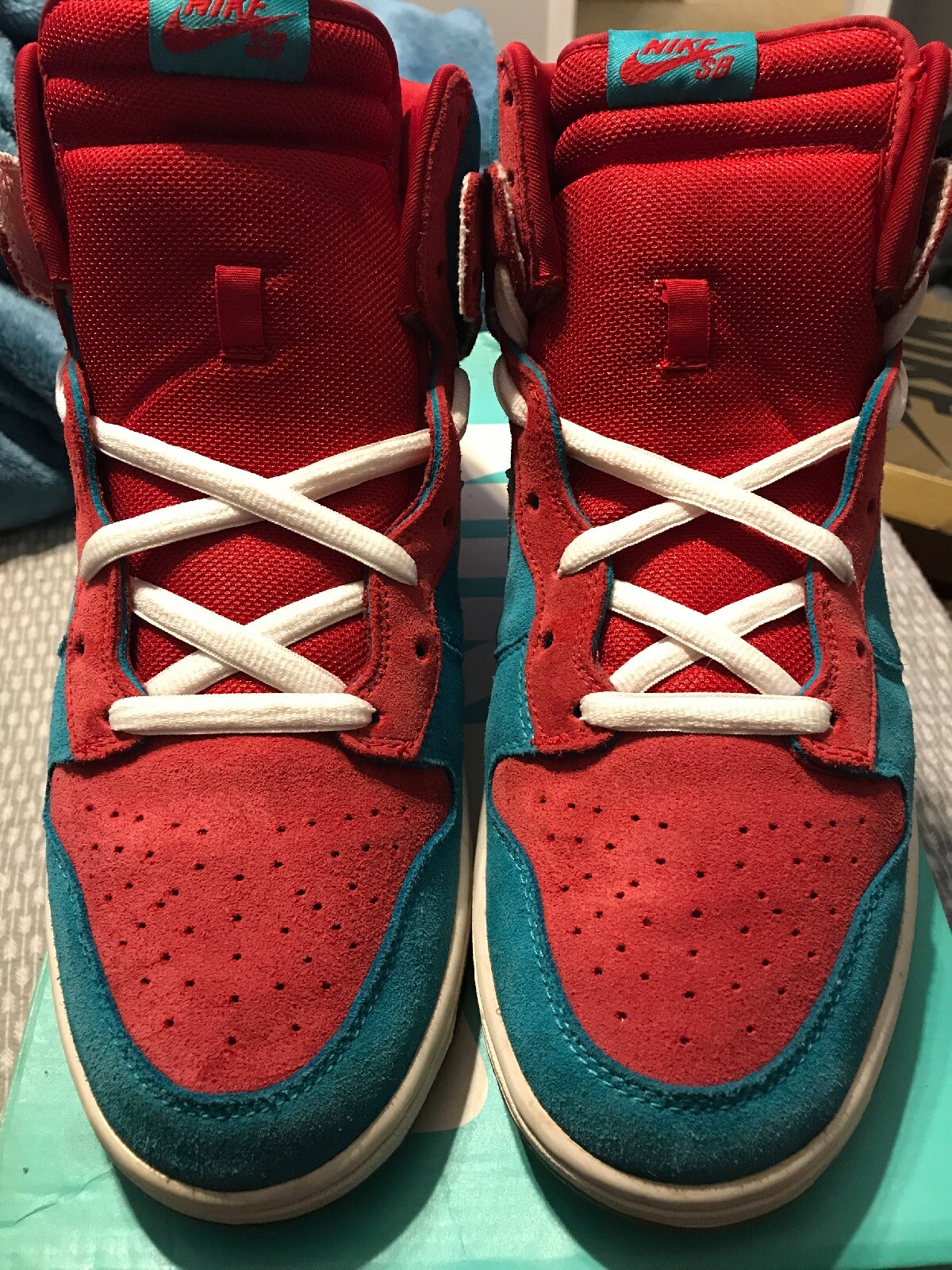 nike sb bloody gum dunks