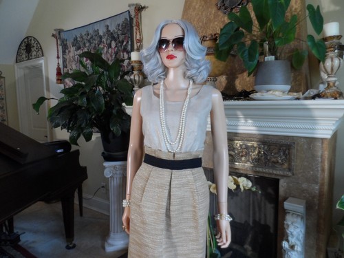 Dolce & Gabbana Beige Tweed Pleaded Sheath Dress w/Lurex Detail Size 44-US 8 - Picture 7 of 24