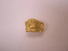 Faux Gold Nugget Vintage Tie Tack Lapel Pin f01