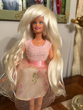 Monique Gold Collection Sassy Doll Wig 7-8 White Blonde Wavy M9638