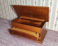 Holz-Truhe mit Schublade - Miniatur für Pupp...