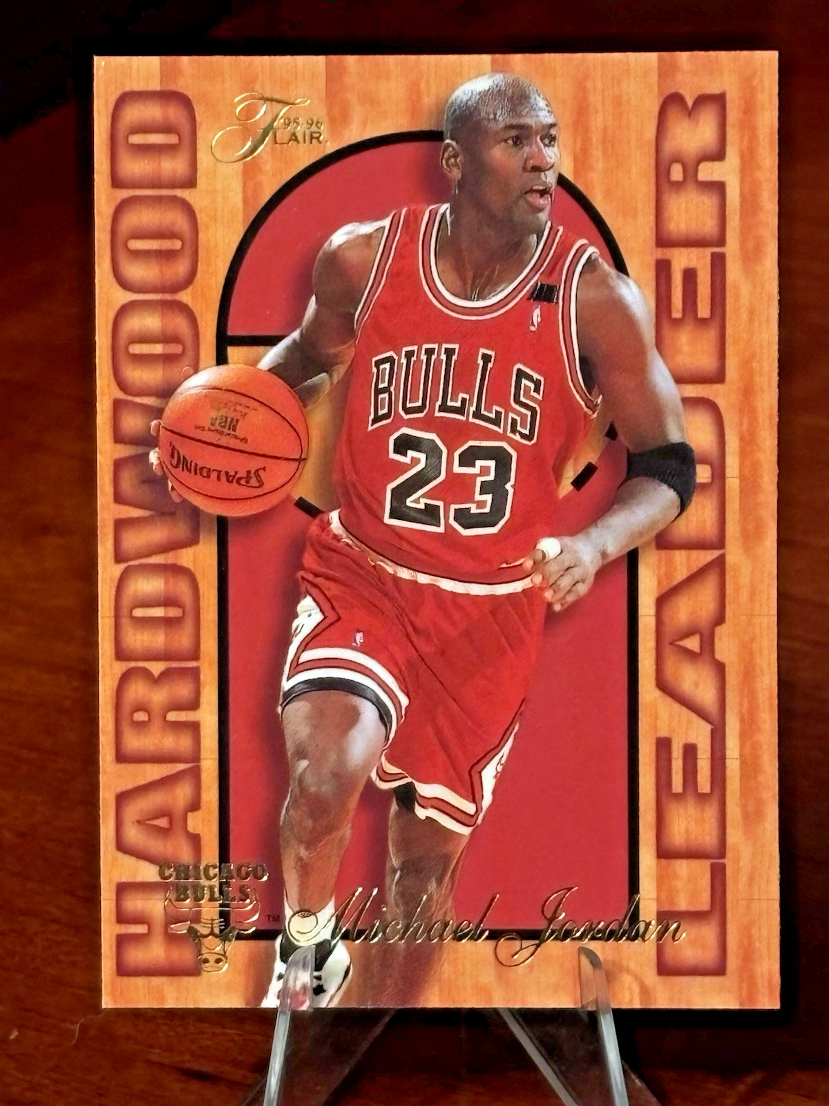 Michael Jordan 1995-96 Fleer Flair Hardwood Leader 4 Of 27 Bulls Basketball Card