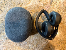 BEATS BY DR. DRE - Solo Pro - USED - Wireless Headphones - Black A1881 w/ Case