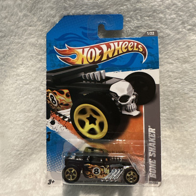 Hot Wheels 2011 HW Video Game Heroes 1/22 223 Bone Shaker Gold Wheels!