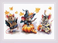 Riolis Counted Cross Stitch Kit Spooky Mouse Trio R2241