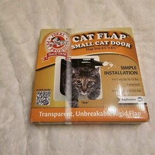 Ideal Pet Products Cat Flap Small Cat Door 6 1/4 x 6 1/4 White New in Box