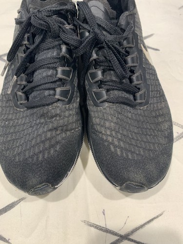 nike sneakers - Picture 3 of 7