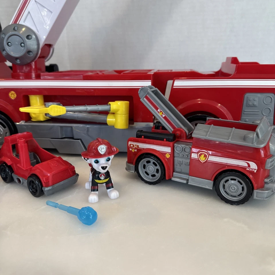 Paw Patrol Ultimate Rescue Fire Truck Extendable 2ft Ladder Light Sound HUGE Lot - Image 3 of 4
