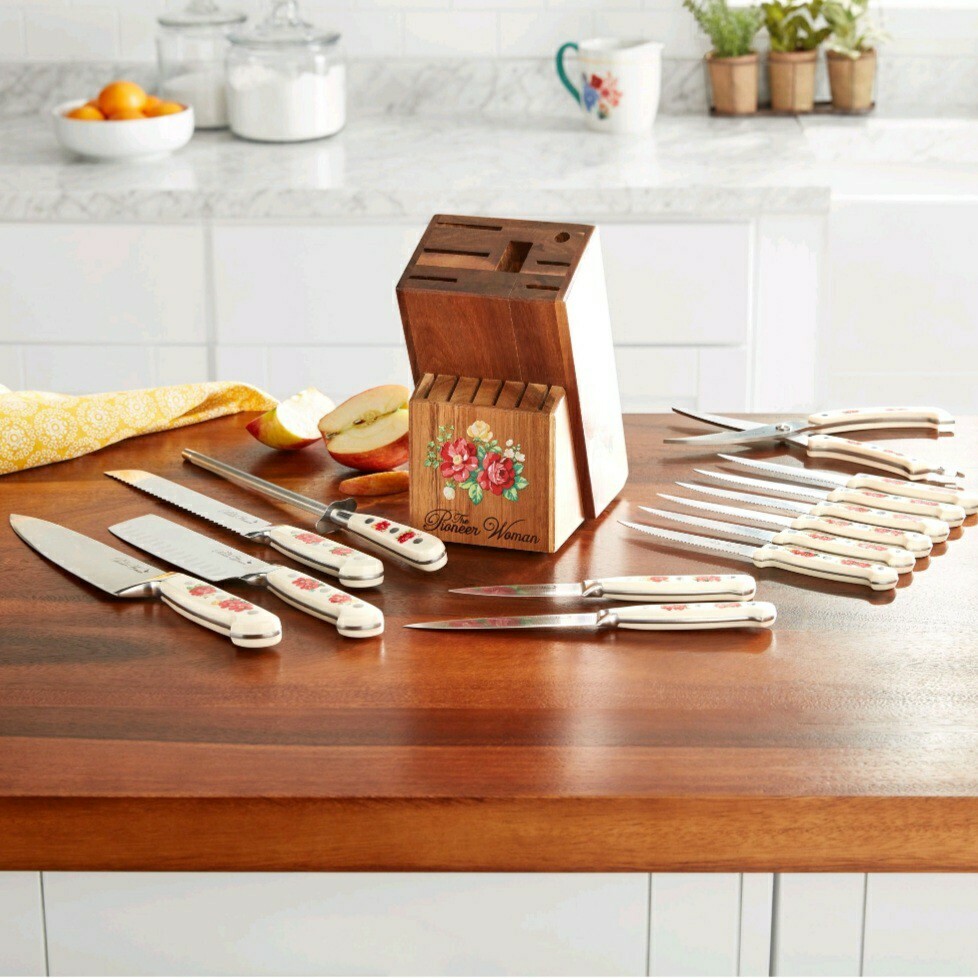 Pioneer Woman Frontier Collection Cutlery Set - Vintage Pioneer Woman Frontier Collection Cutlery Set - Vintage