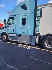 2016 Freightliner cascadia DD13  sleeper 6x2 automatic