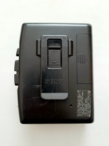 Sony Walkman WM-FX401 Stereo Radio Cassette Player FM/AM Tape Side Not Working - Picture 2 of 8