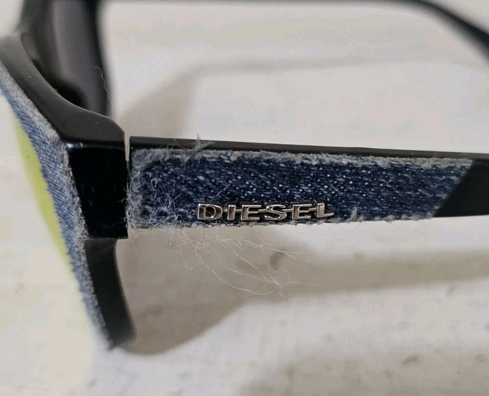 Gafas de sol cuadradas de mezclilla Diesel DL0111 5290U R1741 Foto 2 de 2