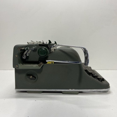 Olympia Green Textured Classic Keys Vintage Manual Office Typewriter Collectible - Picture 3 of 9