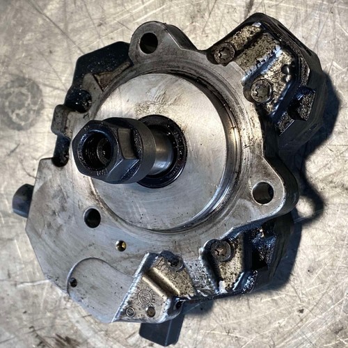 BMW E46 M47 110kw 320d Engine High Pressure Fuel Pump 7788670 R70 CP3S3 BOSCH - Picture 4 of 6