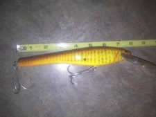 VINTAGE BAGLEY DB 08 MUSKY MUSKIE PIKE FISHING CRANKBAIT  LURE BAIT BRASS HANGER