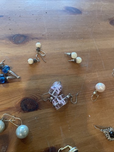 Lot Of Vintage & Modern Costume Earrings Mix Styles - Picture 10 of 11