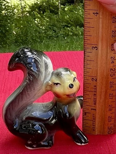 Vintage MCM Animated Skunk Figurine Animal - Picture 2 of 7