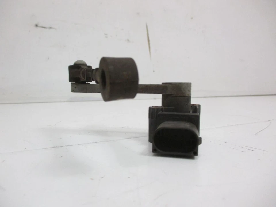 Sensor de nivel de sensor de xenón adecuado para LAND ROVER RANGE ROVER SPORT (LS) 2,7 TDVM Foto 2 de 4