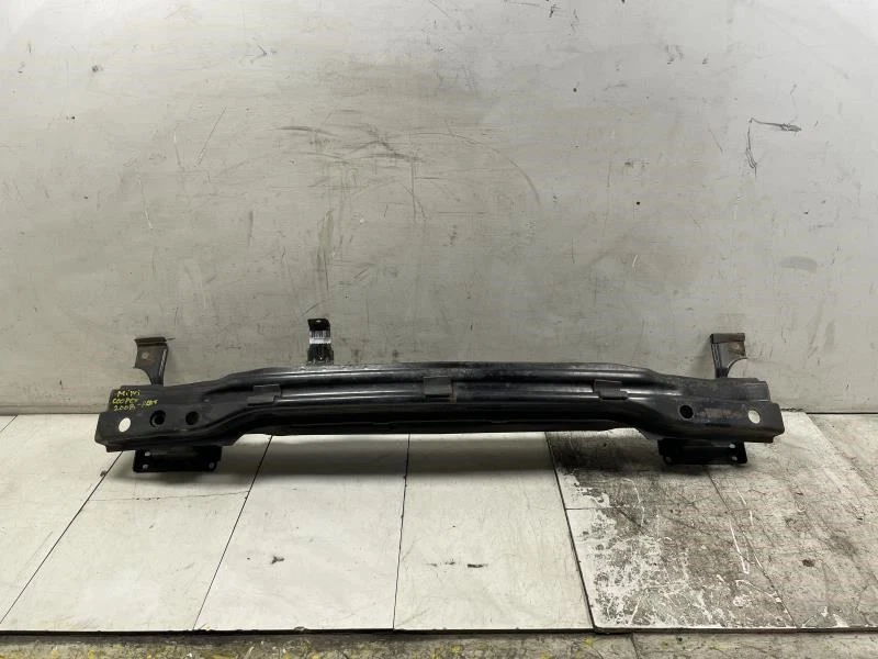 Mini Cooper HT R56 2007 parachoques trasero refuerzo OEM+ Foto 2 de 4