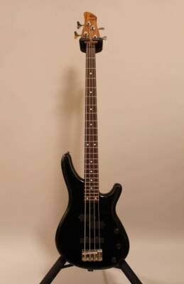 YAMAHA motion B MBー40C Electric Bass Guitar Yamaha MB-40 Motion B Black 24F Medium Scale