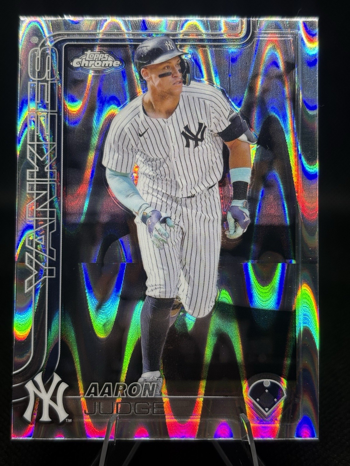 Topps 2025 Chrome Aaron Judge New York Yankees #99 RayWave Refractor