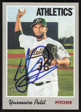 2019 Topps Heritage Yusmeiro Petit Auto Oakland Athletics #41 Card Signed