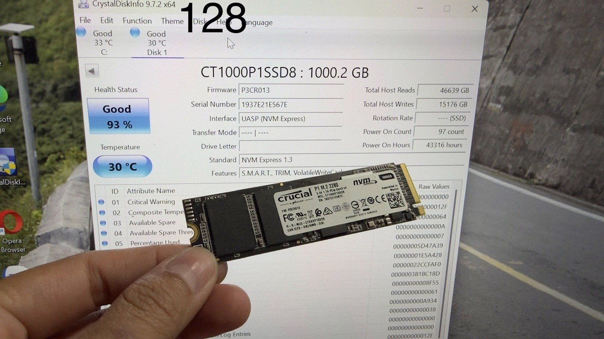 Crucial P1 1TB M.2 2280 NVMe Gen 3.0 x4 SSD CT1000P1SSD8 Health