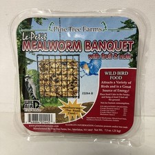 Pine Tree Farms Lepetit Mealworm Banquet Cake 7.5oz suet cake