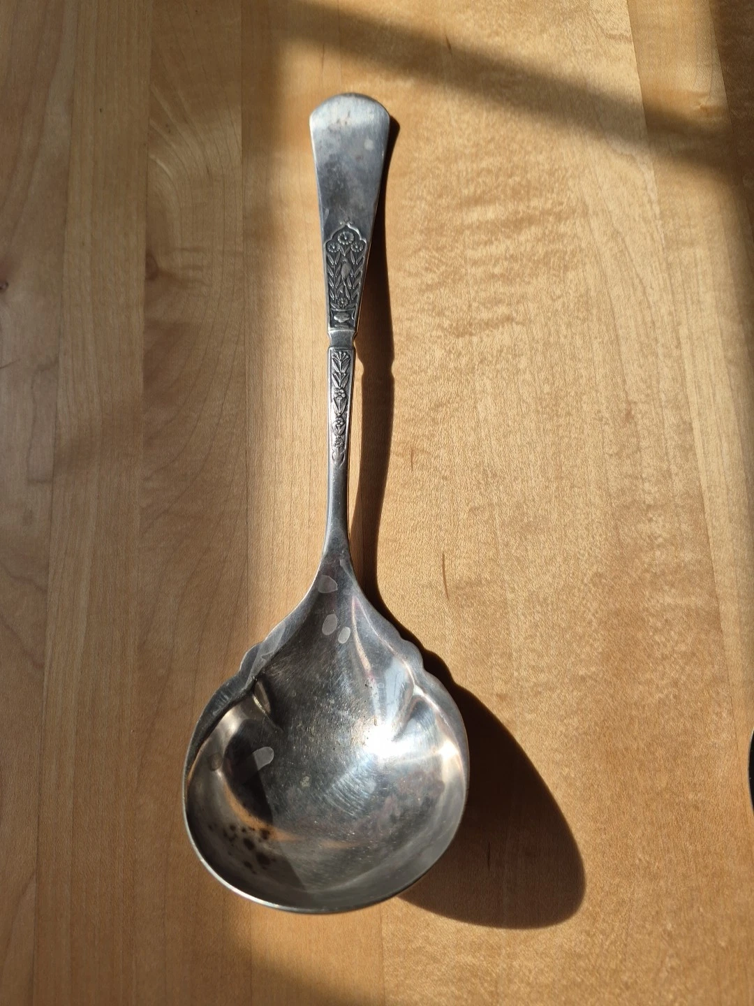 Vintage Reed & Barton Unique Pattern Ladle Flowers Bird Silverplate Scalloped