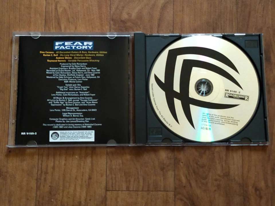 Fear Factory- Soul Of A New Machine, Original-CD 1992 (Divine Heresy,Scarve) - Bild 2 von 2