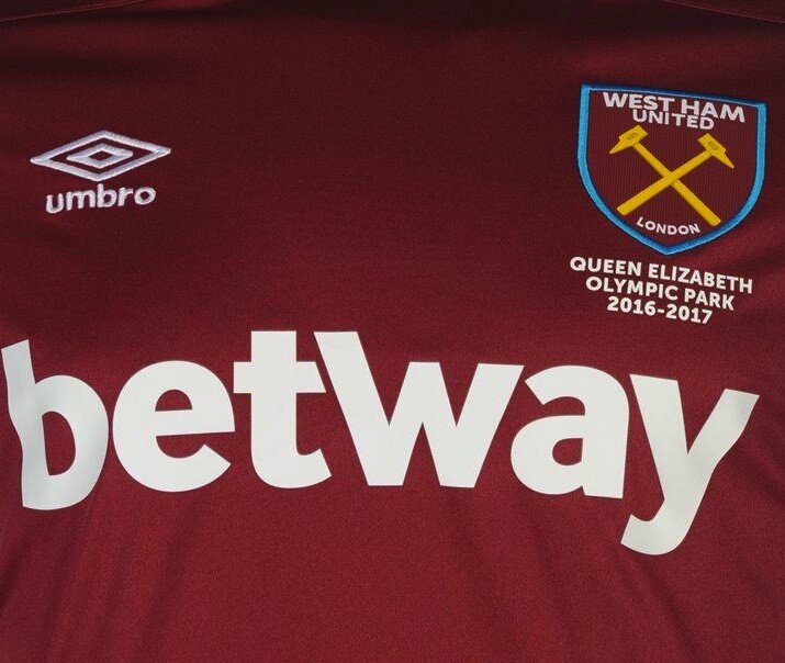 WEST HAM UNITED 2016/17 HOME (Medium) UMBRO EPL S/SLEEVE FOOTBALL