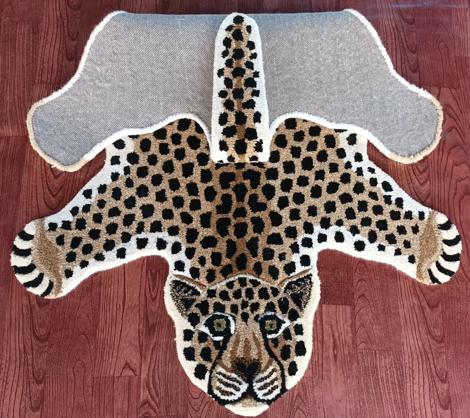 Tapis imprimé léopard en fausse fourrure en forme de peau d'animal touffu tap... - Photo 3/4